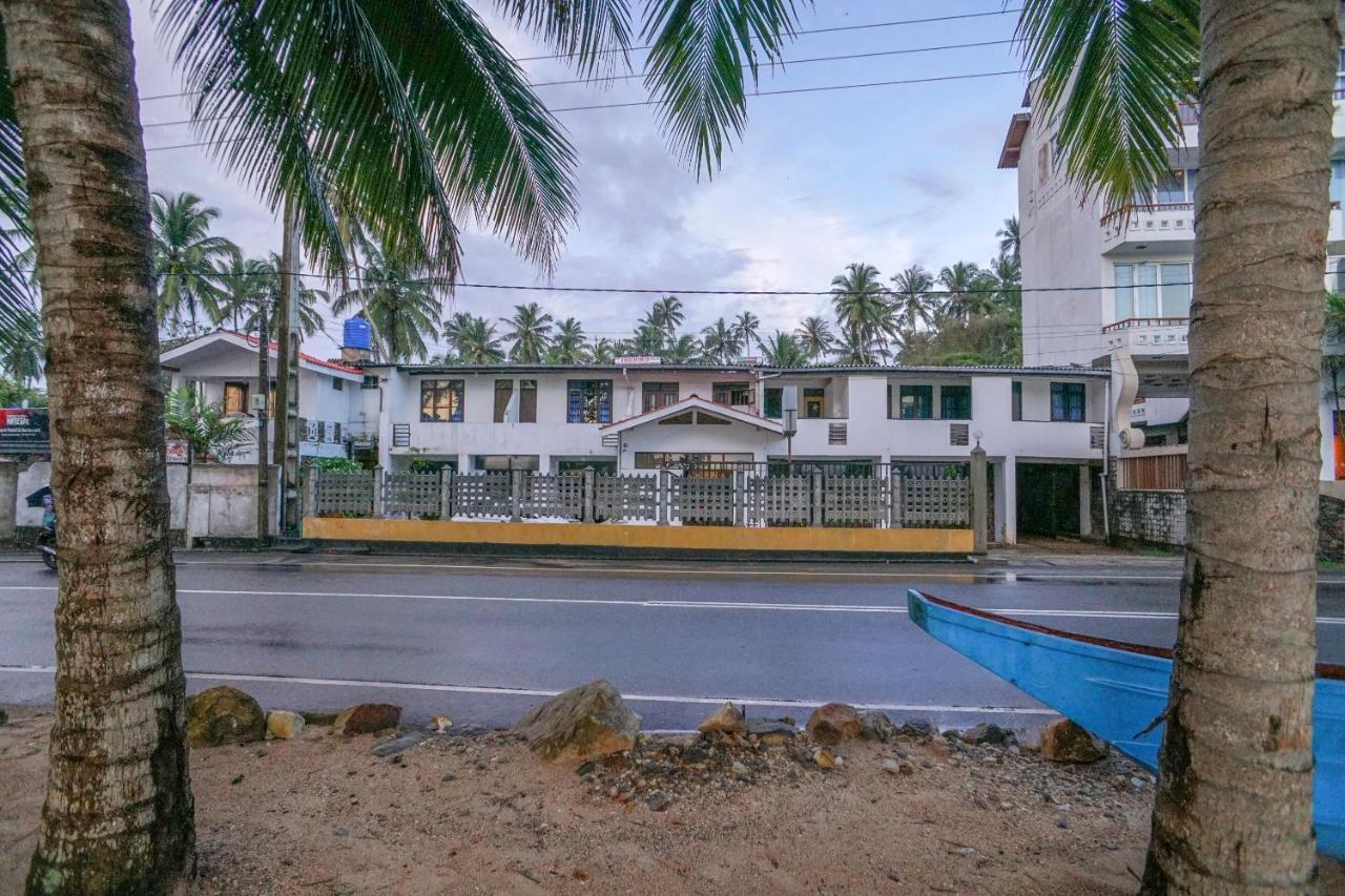 Oyo 384 Dilena Beach Resort Unawatuna Eksteriør bilde